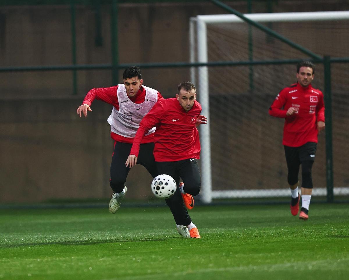 Decizia luată astăzi de Vincenzo Montella » Cum a încercat să îi caștige pe fotbaliștii din naționala Turciei