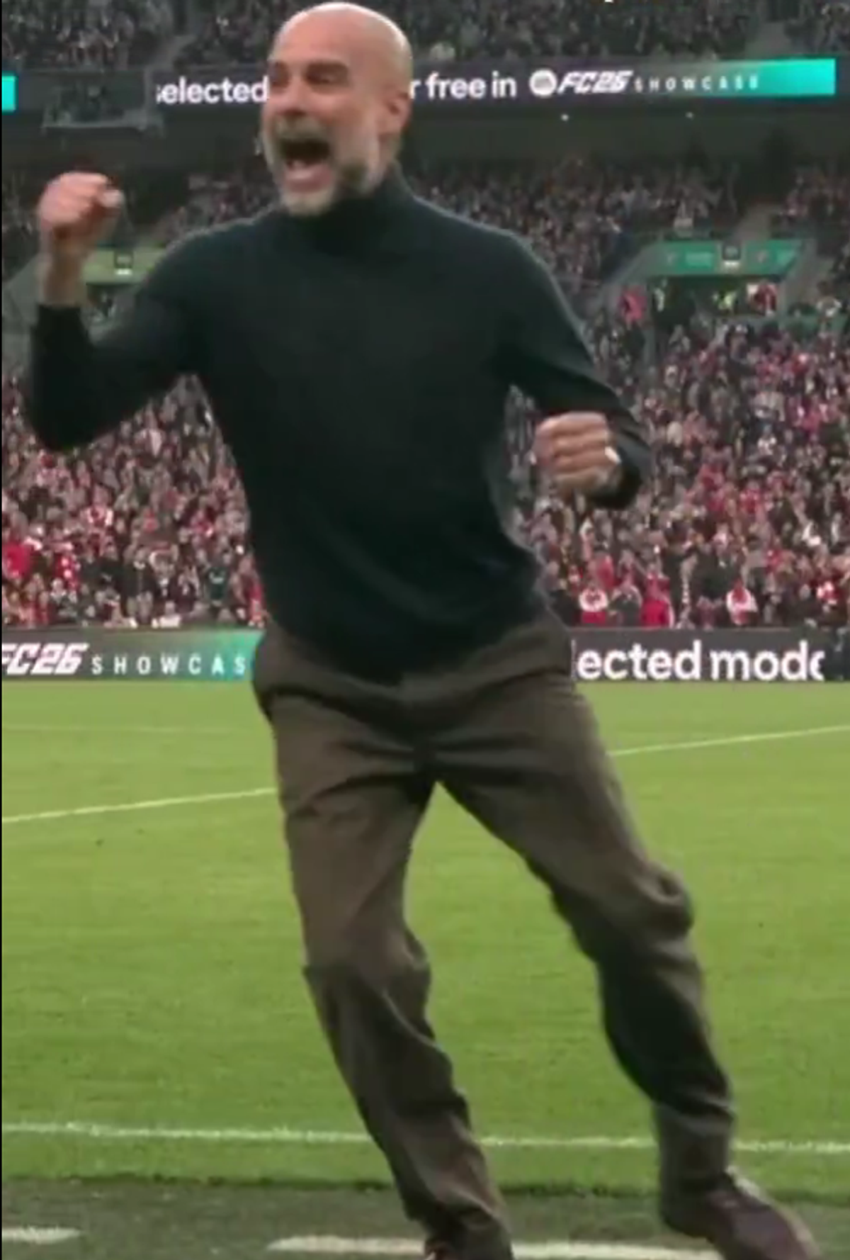 Pep Guardiola, reacție nemaivăzută în finala Cupei Ligii Angliei! Scene rare pe Wembley