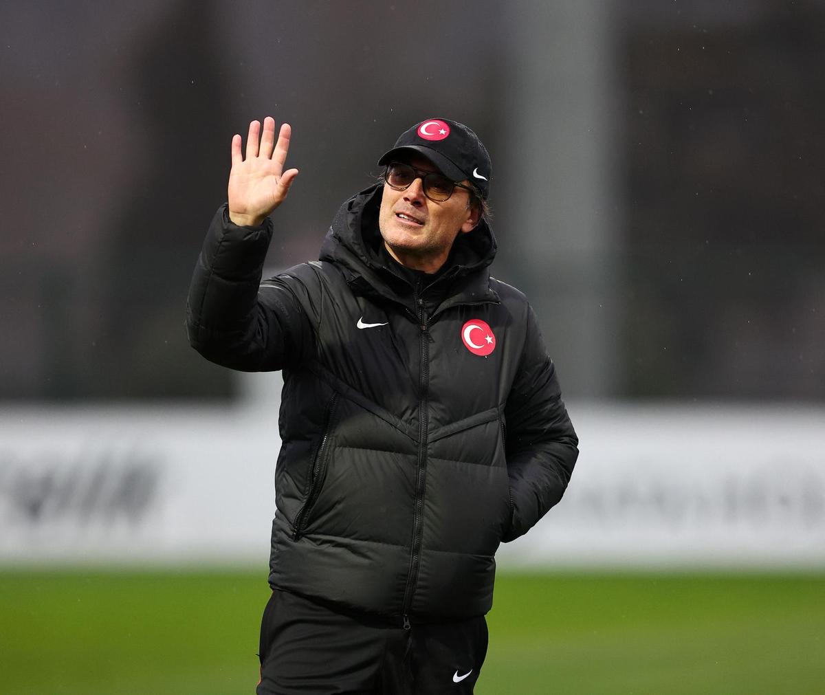 Decizia luată astăzi de Vincenzo Montella » Cum a încercat să îi caștige pe fotbaliștii din naționala Turciei