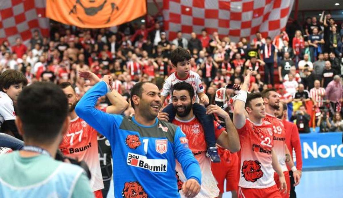 Reacție dură a oficialilor lui Dinamo: „Cei trei extracomunitari, ca să avem succes, sunt Dedu, Vărzaru și Sâsâeac!”