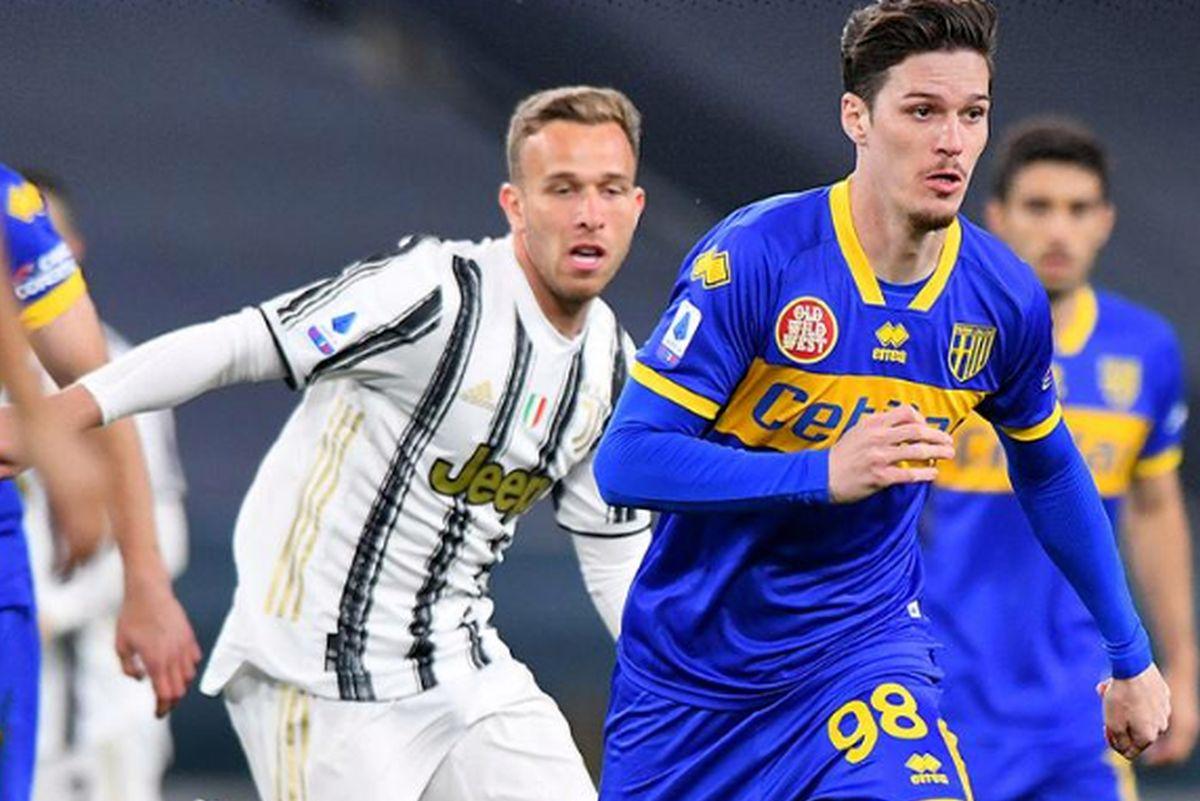 Dennis Man, în lumina reflectoarelor după Juventus - Parma 3-1 » Cuvinte superbe: „El a crescut cel mai mult, are un potențial enorm!”
