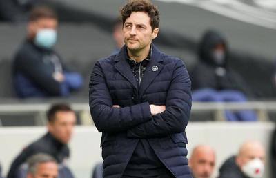 Povestea celui mai tânăr manager din istoria Premier League » S-a retras la 26 de ani și l-a înlocuit pe Jose Mourinho la Tottenham