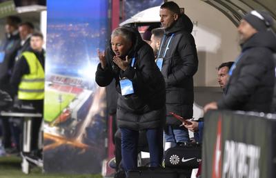 Petrescu a cerut, Varga s-a împrumutat, înaintea derby-ului cu FCSB. Jucătorii au primit 1.000.000 de euro!