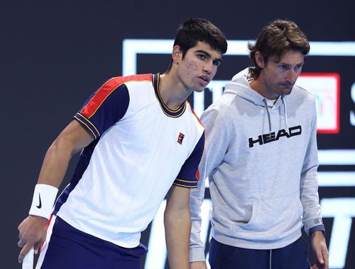 Carlos Alcaraz și Juan
Carlos Ferrero după un
antrenament FOTO
Guliver/GettyImages