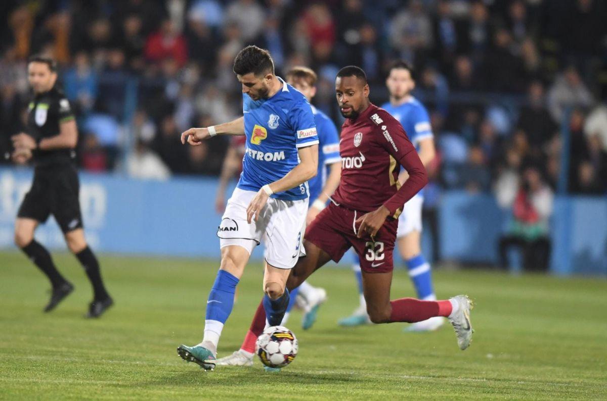 Momente încinse în Farul - CFR Cluj: încăierare generală după un conflict Nedelcu - Burcă!
