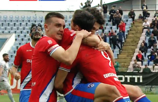 Liga 2, etapa #5 din play-off. Buzăul bate Steaua și e la un punct de Dinamo! Final incendiar, cu două „roșii” » Clasamentul actualizat