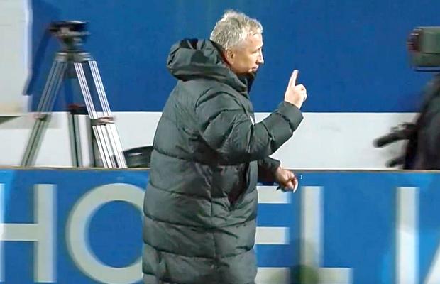„Nu-i faci asta lui Hagi” » Dan Petrescu i-a șocat până și pe comentatori după Farul - CFR Cluj