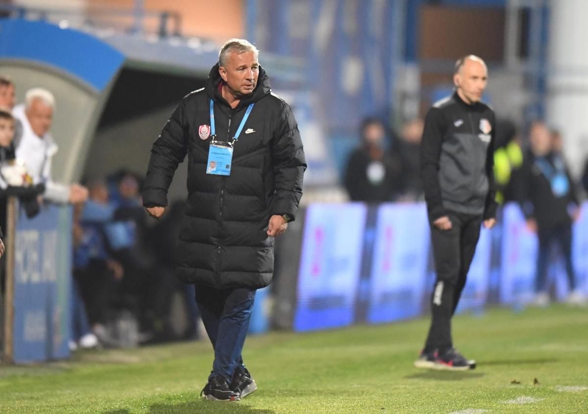 Momente încinse în Farul - CFR Cluj: încăierare generală după un conflict Nedelcu - Burcă!