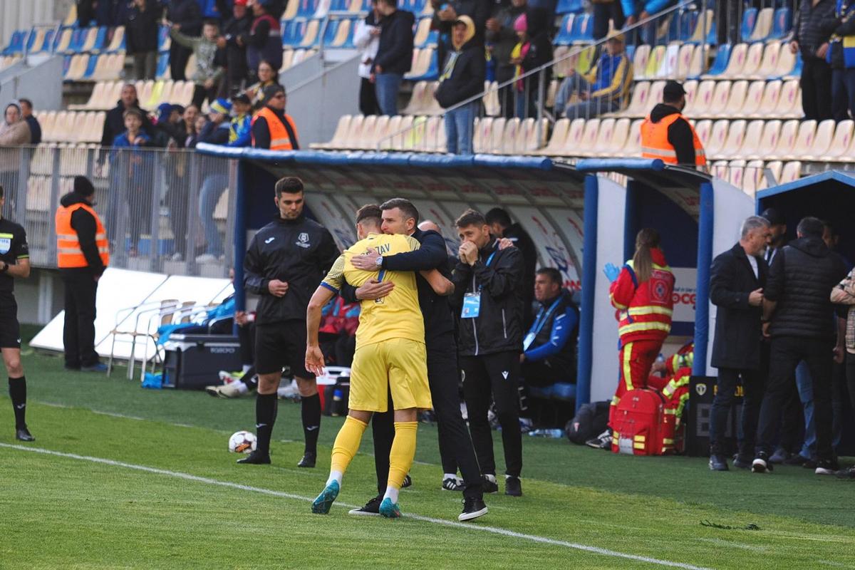Sergiu Hanca, despre poza-eveniment descoperită de GSP: „De-asta e frumos fotbalul! Copil de mingi, acum câștigă titlul cu FCSB. Bravo lui!”