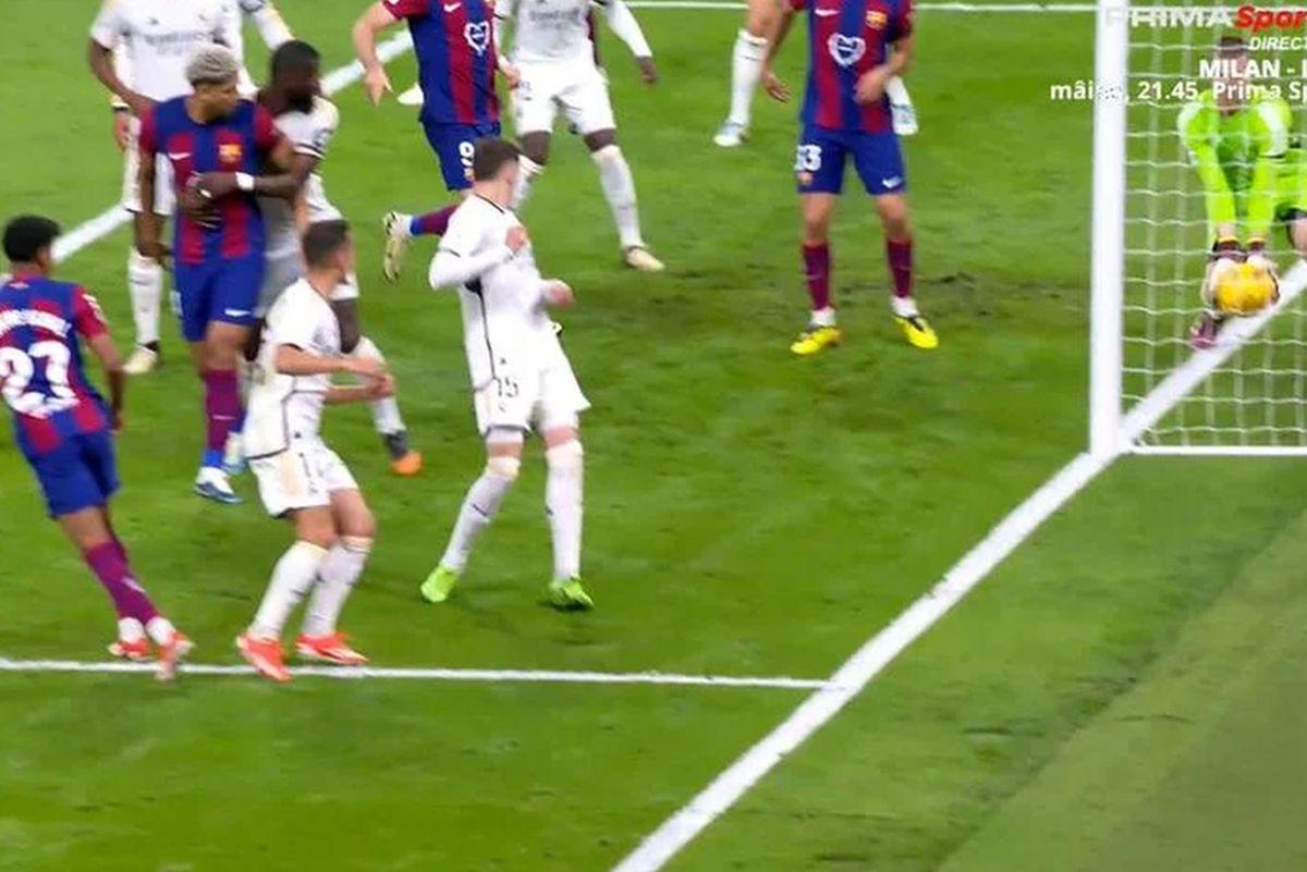 Lunin a scos de pe linia porții în Real Madrid - Barcelona