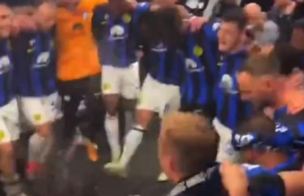 Inter „Made in România” » FABULOS! Noii campioni ai Italiei au sărbătorit în vestiar pe maneaua lui Ionuț Cercel: „Iali-iali-iali”