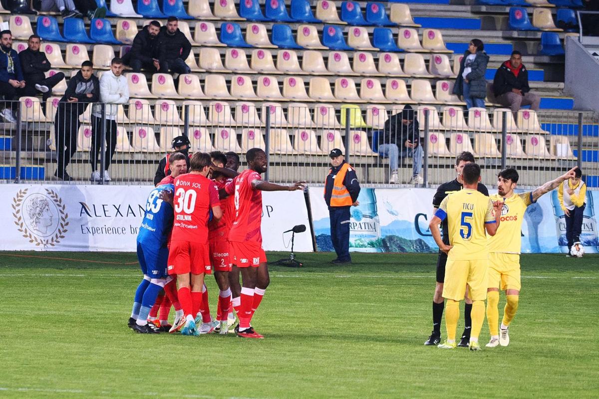 Sergiu Hanca, despre poza-eveniment descoperită de GSP: „De-asta e frumos fotbalul! Copil de mingi, acum câștigă titlul cu FCSB. Bravo lui!”
