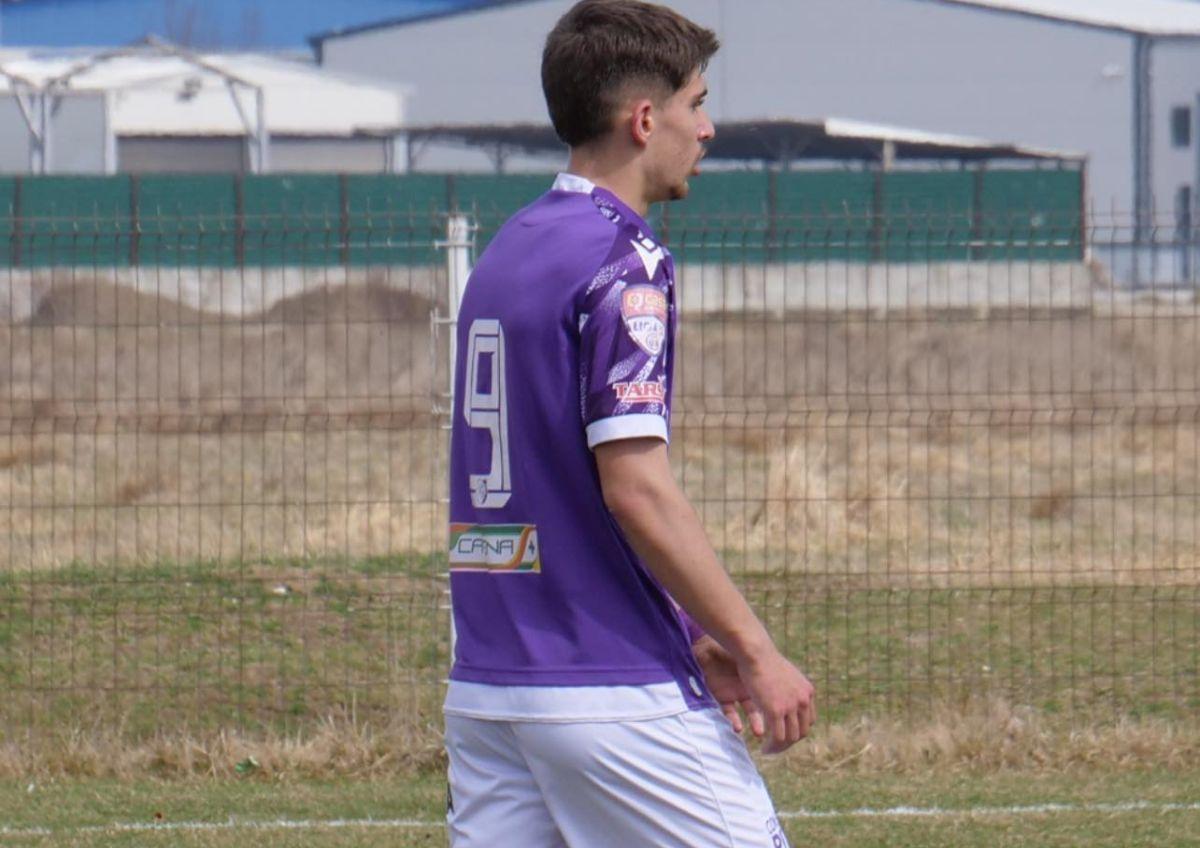 Adriano Manole - puștiul cu nume de fotbalist care a debutat la 17 ani la FC Argeș