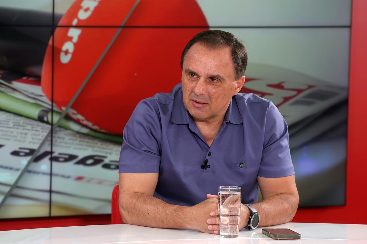 „De ce parte ești, ca să te bag la apă?” » Basarab Panduru, răspuns direct pentru Ovidiu Ioanițoaia: „Aia este Steaua noastră”