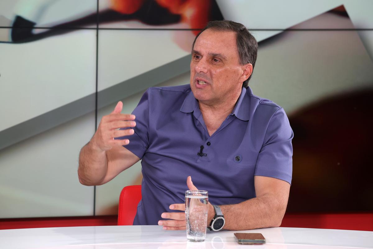 „De ce parte ești, ca să te bag la apă?” » Basarab Panduru, răspuns direct pentru Ovidiu Ioanițoaia: „Aia este Steaua noastră”