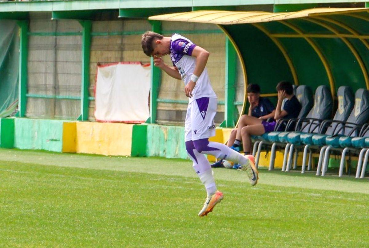 Adriano Manole - puștiul cu nume de fotbalist care a debutat la 17 ani la FC Argeș
