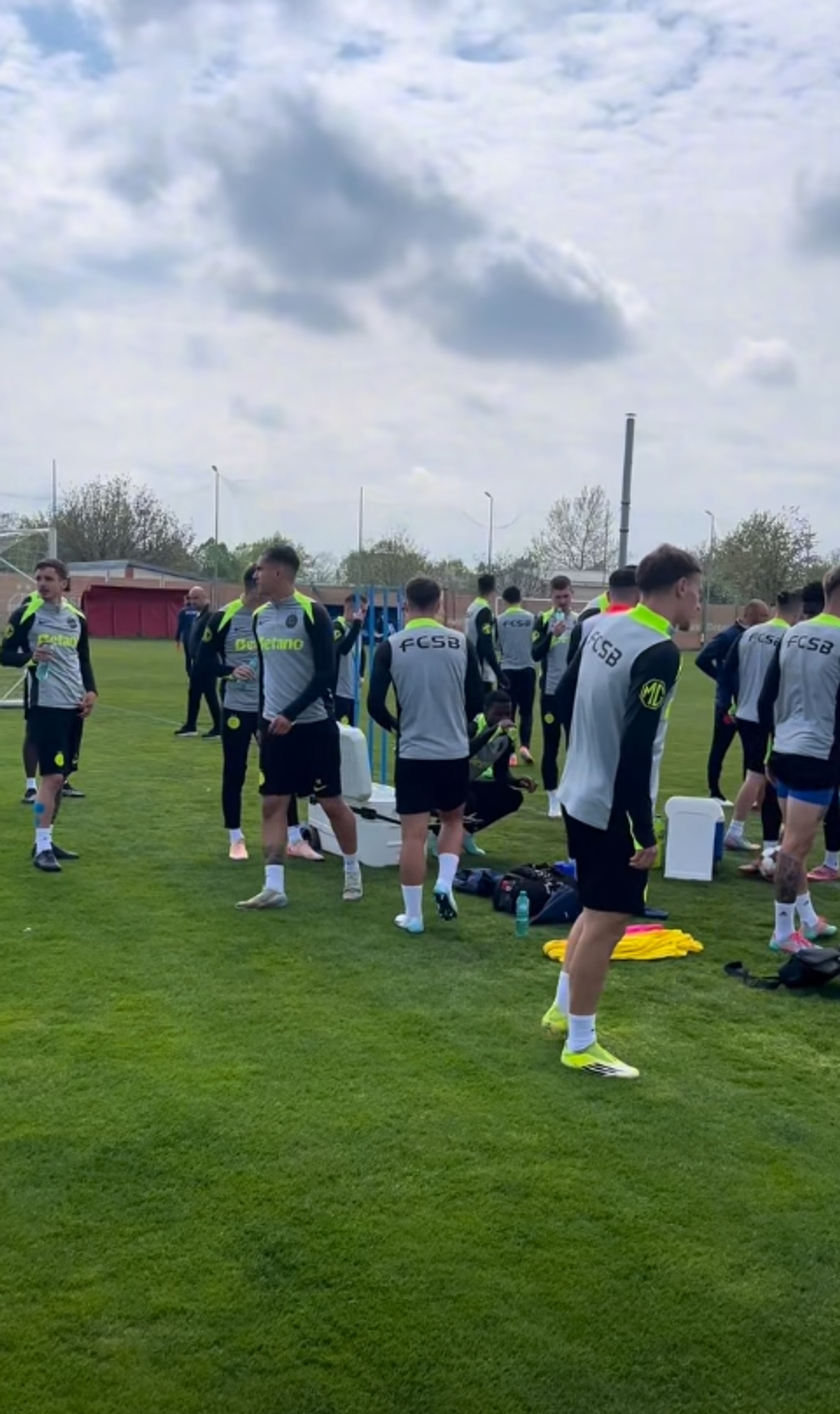 Primul antrenament după plecarea lui Mirel Rădoi de la FCSB
