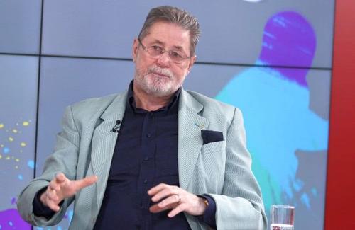 Cornel Dinu se află în mijlocul unui scandal