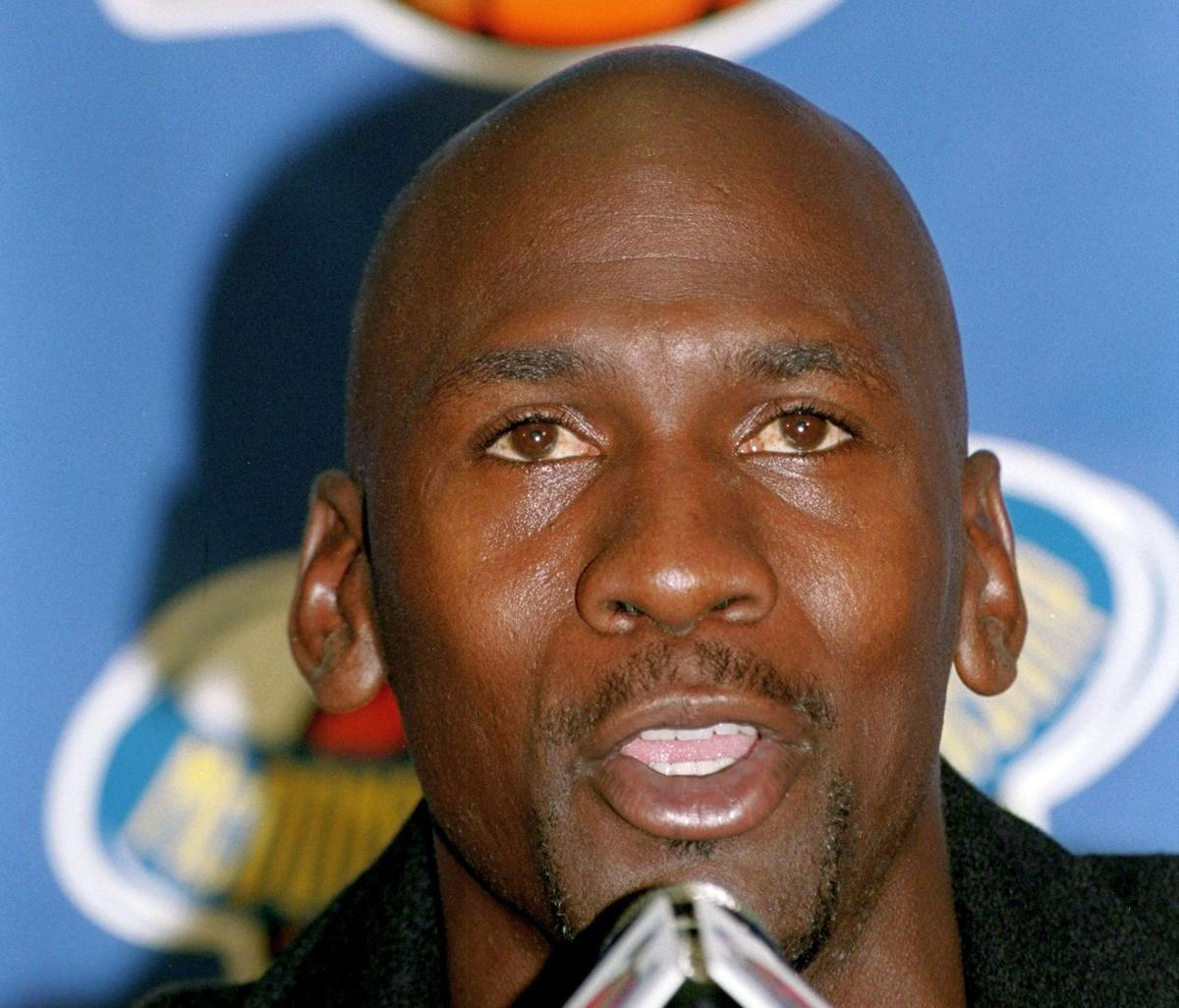 Michael Jordan împlinește azi 62 de ani! » 23 de lucruri neștiute: de ce a mituit un angajat al unui aeroport + Fobia cu care a rămas pe viață
