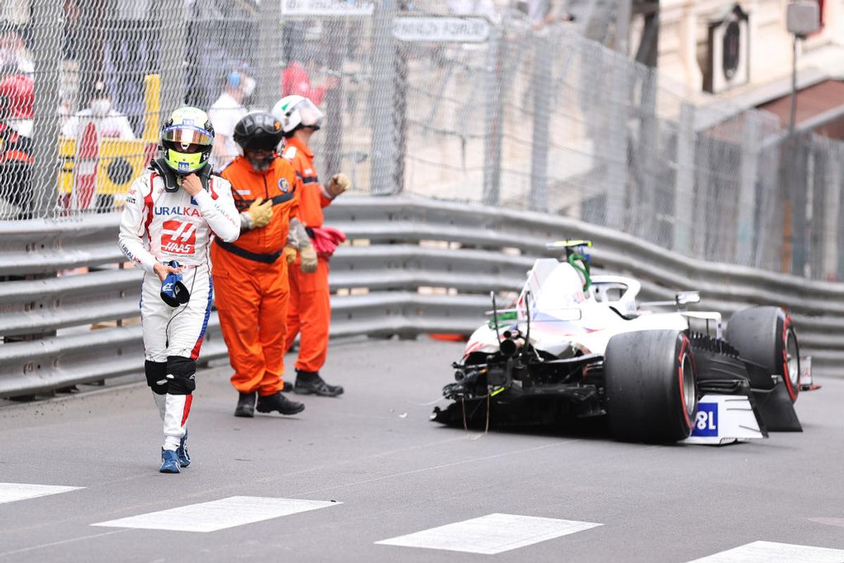 Mick, fiul lui Michael Schumacher, și-a făcut praf mașina la Monaco » N-a mai luat startul în calificări