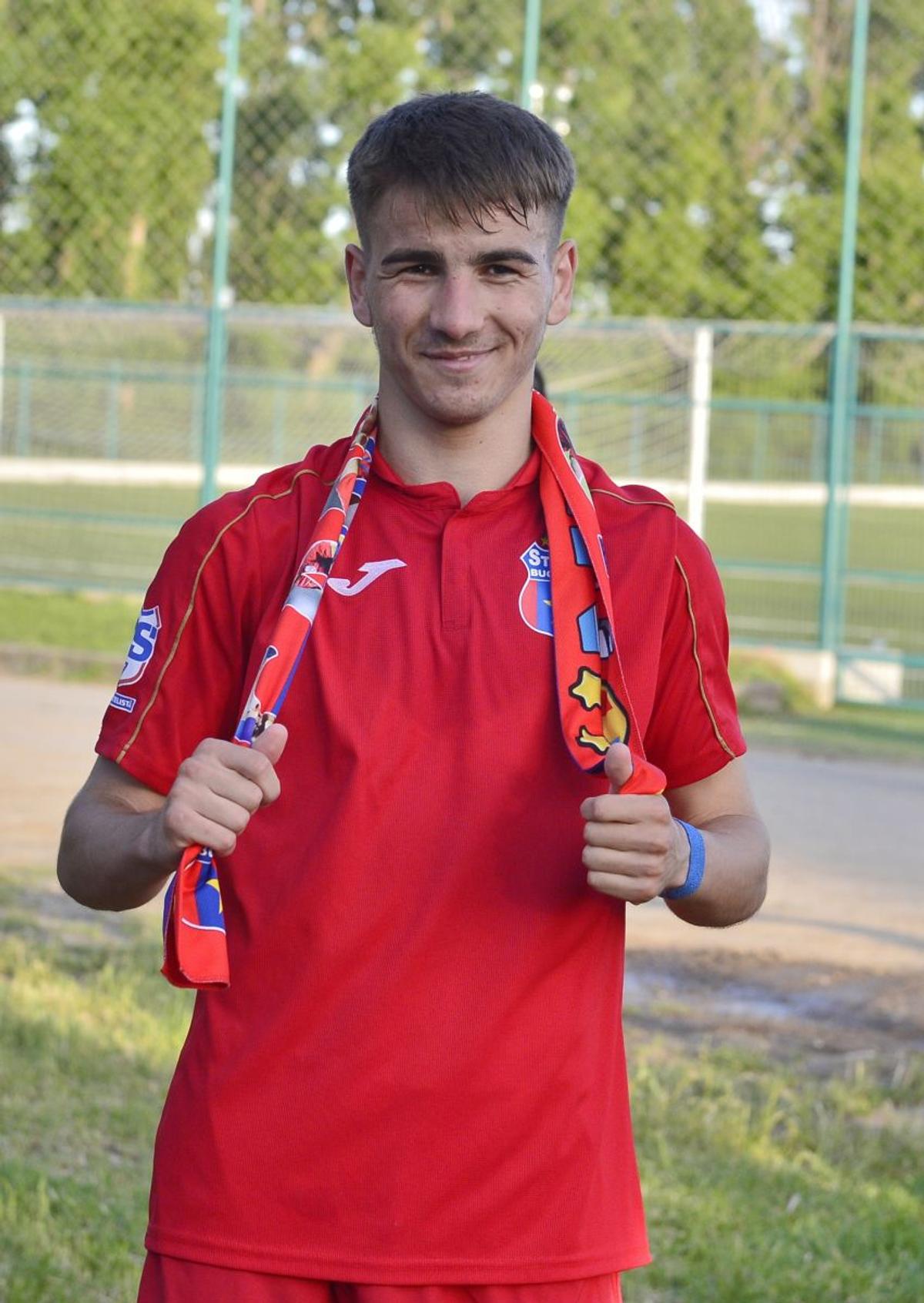 Căpitanul celor de la CSA Steaua nu l-a uitat pe Gigi Becali: „I-am spus că cine aleargă după 3 iepuri nu prinde niciunul!