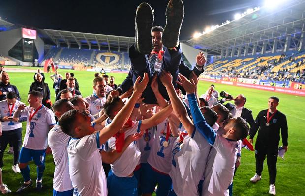 Marinos Ouzounidis, gata de următoarea etapă, după triumful Cupă: „Am discutat cu patronul”