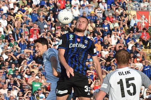 George Pușcaș și Marius Marin s-au remarcat sâmbătă în returul semifinalei din baraj dintre Pisa și Benevento. Atacantul român a pasat decisiv la unicul gol, iar mijlocașul gazdelor ”a dovedit o creștere a condiției fizice”