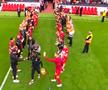 Liverpool a câștigat meciul cu Wolverhampton, scor 3-1, dar a pierdut titlul în fața lui Manchester City. La final, pe Anfield Road, fanii și-au luat rămas bun de la atacantul belgian Divock Origi (27 de ani).
