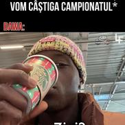 Dawa nu i-a menajat nici de data aceasta pe fanii roș-albaștrilor /  Sursă foto: Instagram@supermemes.ro