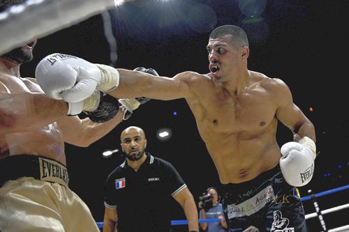 Florin Lambagiu, în meciul cu Cyril Benzaquee/ foto: Imago Images