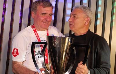 „Campionii s-au născut la Constanța!”  » Stere Halep a intrat pe teren după victoria Farului cu FCSB, apoi a făcut show la petrecerea campionilor