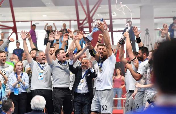 Întrerupe Dinamo „seceta” în Europa? Cât a trecut de la ultimul trofeu continental cucerit de o echipă din România, indiferent de sport