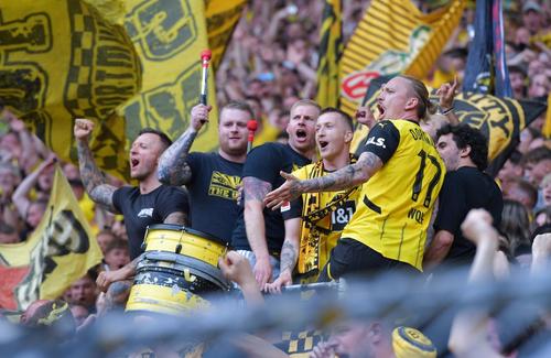 Între fanii Borussiei vor fi pe 1 iunie pe Wembley și angajații clubului / Foto: Imago