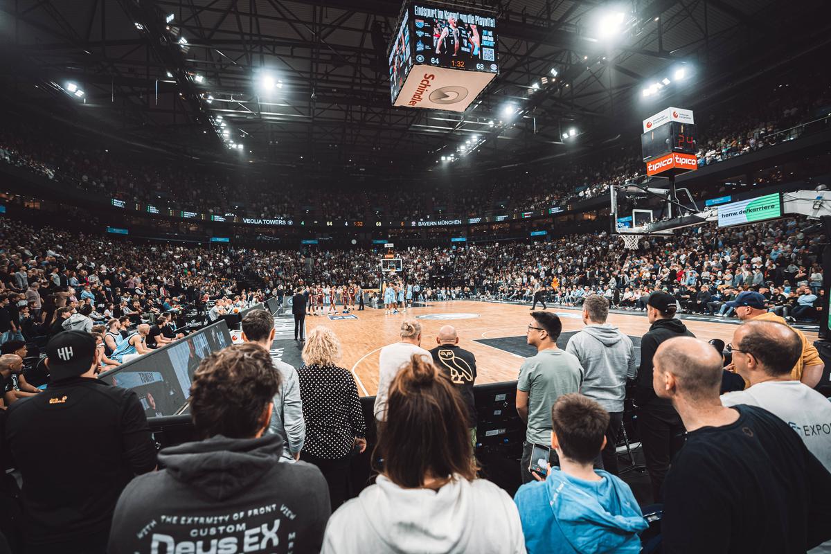 Barclays Arena, sala unde Dinamo vrea să scrie istorie
