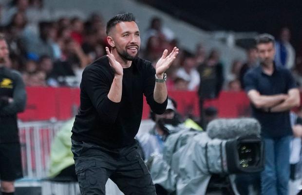 Ocazie spulberată pentru Cristi Chivu. Francesco Farioli a bătut palma cu Ajax Amsterdam