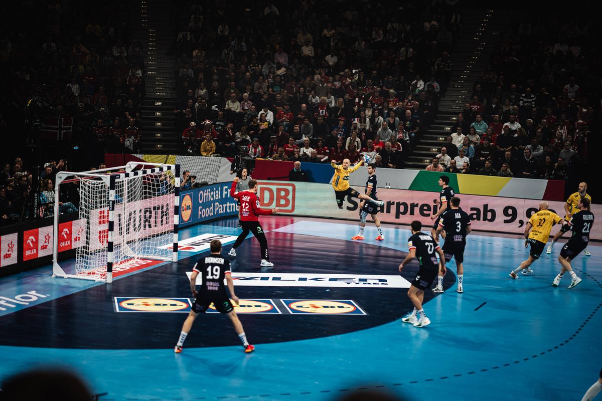 Dinamo înfruntă un colos rănit în semifinala Final Four-ului de la Hamburg » Săptămână zbuciumată: nemții joacă la alibi