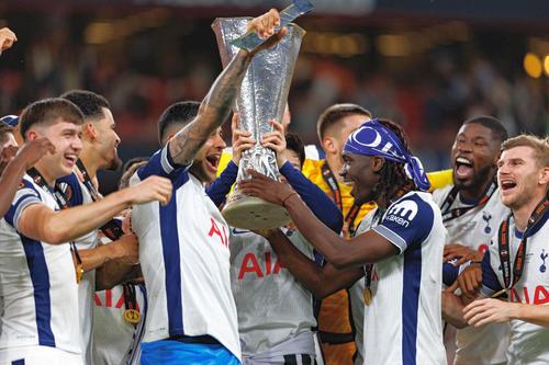Cristian Romero, căpitanul lui Tottenham, ales jucătorul sezonului în Europa League/ foto: Imago Images