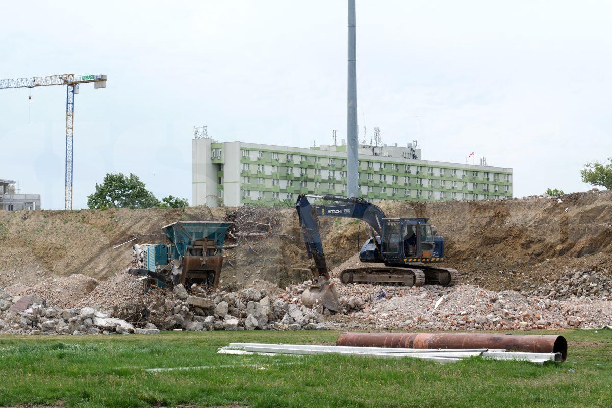 Vizită GSP pe șantierul de pe „Dan Păltinișanu” » Printre ruinele de pe „Monumentalul” violet: așa arată azi arena lui Poli Timișoara