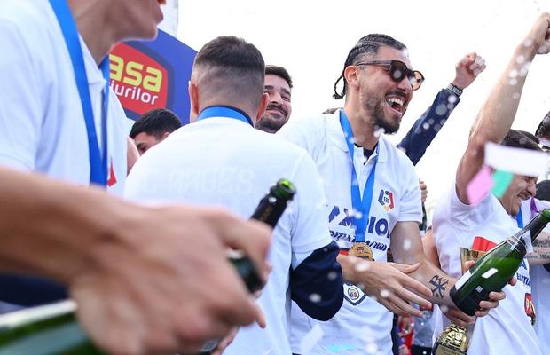 Îi costă aroganța! Cum vor fi pedepsiți fotbaliștii lui FC Argeș pentru ieșirile triviale la adresa lui Nicușor Dan și a alegătorilor lui