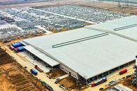 Istorie în Europa: Tesla, depășită pentru prima dată la vânzările de mașini electrice! Cine este noua regină din piața auto