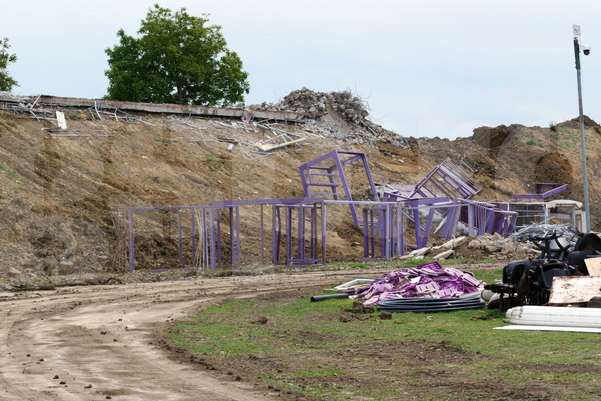 Vizită GSP pe șantierul de pe „Dan Păltinișanu” » Printre ruinele de pe „Monumentalul” violet: așa arată azi arena lui Poli Timișoara
