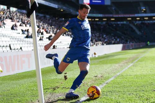 Sam Hutchinson are 17 meciuri și un gol în acest sezon din Ligue Two la Wimbledon / Foto: Imago