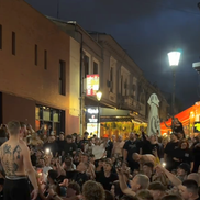 Fanii lui Max Korzh în centrul Bucureștiului / Foto: captură de ecran