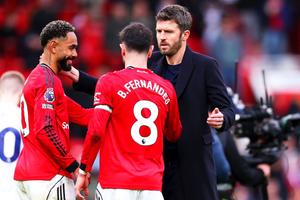 Armistițiu la Manchester United? » Managerul Michael Carrick s-a întâlnit cu căpitanul Bruno Fernandes!