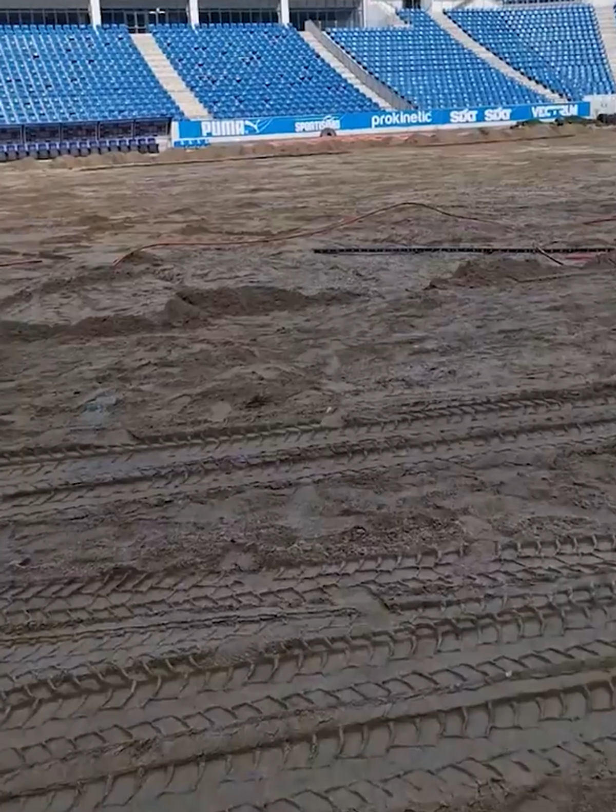 Au intrat utilajele pe stadion imediat după „finala” de titlu din Superliga » „Oblemenco” va fi modernizat