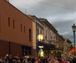 Fanii lui Max Korzh în centrul Bucureștiului / Foto: captură de ecran