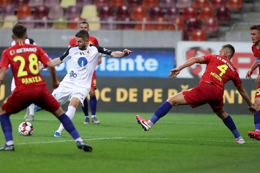 Sergiu Buș, la minge, a fost omul meciului