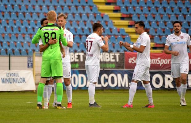 CFR CLUJ. Cine e Otto Hindrich, puștiul debutat de Dan Petrescu la CFR Cluj: a terminat clasa a XI-a cu 9,10 și vrea la facultate » „E greu să-l scoți din sărite”