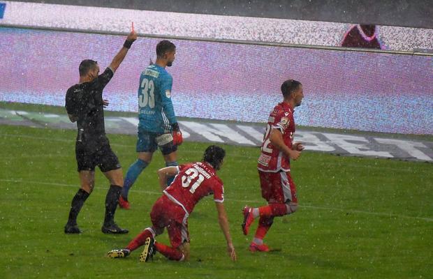 Ioanițoaia nu vede cu ochi buni viitorul apropiat al clubului Dinamo: „Roș-albii riscă să retrogradeze pentru întâia oară într-o istorie de 72 de ani!”