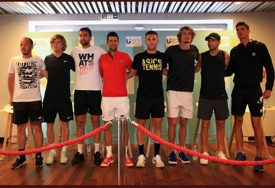 Cei opt participanți la etapa de la Zadar, cu Dimitrov al doilea din dreapta Un pas înapoi pentru tenis? Reluarea competițiilor poate fi amânată după apariția cazurile pozitive de la Adria Tour